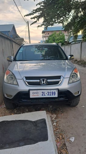 ដំណឹងលក់ឡានស្អាត Honda CR-V ឆ្នាំ03 បើកដំបូល​មាន(ABS)