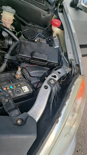 ដំណឹងលក់ឡានស្អាត Honda CR-V ឆ្នាំ03 បើកដំបូល​មាន(ABS)