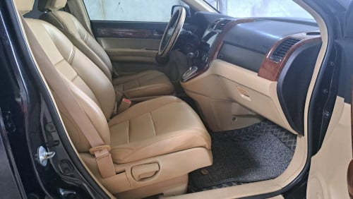 លក់ឡានធូរថ្លៃHonda CR-V ឆ្នាំ07 full options