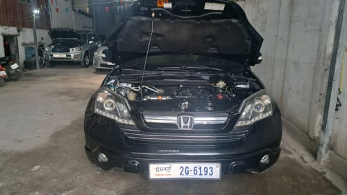 លក់ឡានធូរថ្លៃHonda CR-V ឆ្នាំ07 full options