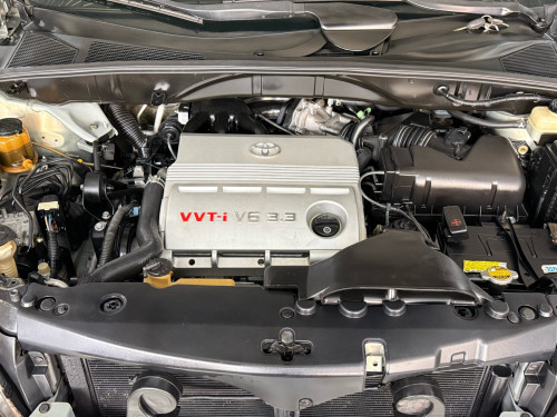 ឡានលក់ LEXUS RX330 ឆ្នាំ04 ពាក់កណ្ដាល full option ប៉ុង1 ក្នុងលឿង ពណ៌ផ្សែងបារី