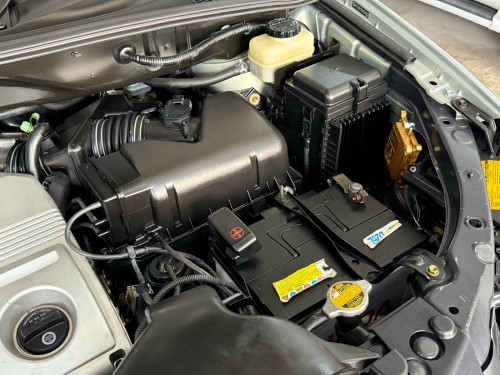 ឡានលក់ LEXUS RX330 ឆ្នាំ04 ពាក់កណ្ដាល full option ប៉ុង1 ក្នុងលឿង ពណ៌ផ្សែងបារី