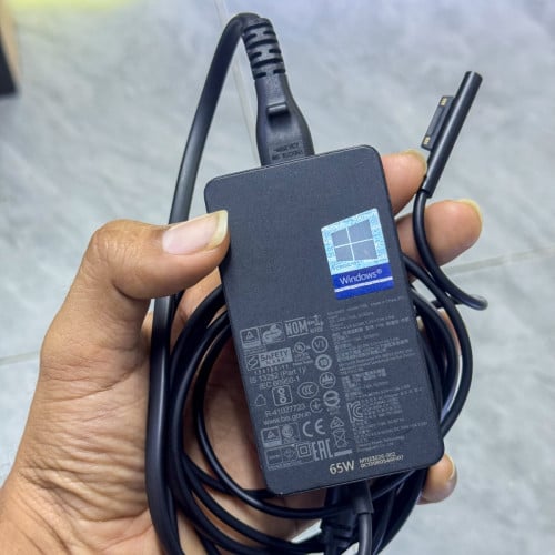 ឆ្នាំងសាក​ Original Microsoft Surface 65.0W មួយទឹក​90%