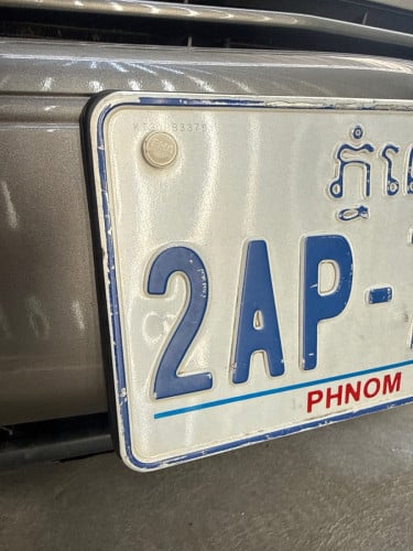 ចង់លក់ឡានផ្ទាល់ខ្លួនRX300 ឆ្នាំ2001 ប៉ុង1​ តំលៃអាចចចារបាន