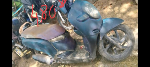 លក់ម៉ូតូ មានច្រើន