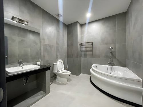 𝐅𝐨𝐫 𝐑𝐞𝐧𝐭: Spacious 3-Bedroom Apartment – Phnom Penh Thmey, Sensok Area