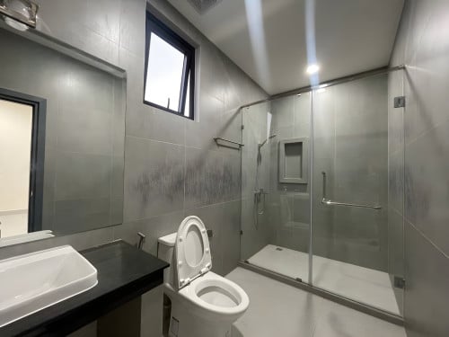 𝐅𝐨𝐫 𝐑𝐞𝐧𝐭: Spacious 3-Bedroom Apartment – Phnom Penh Thmey, Sensok Area