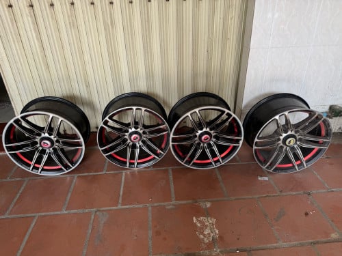 យ៉ាន់​ Tacoma ថ្មី