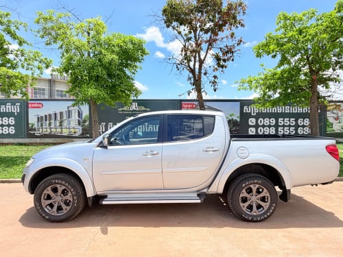 ចង់លក់ Triton ឆ្នាំ2011 ធានាឡាន