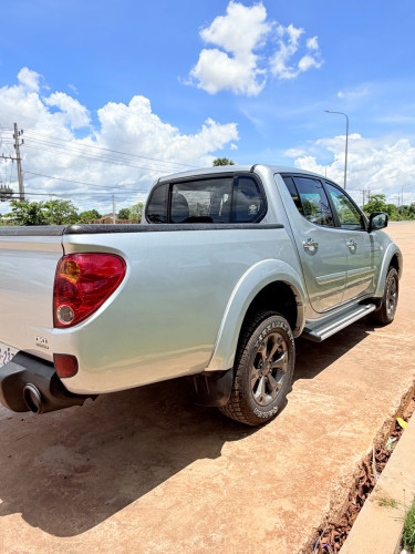 ចង់លក់ Triton ឆ្នាំ2011 ធានាឡាន