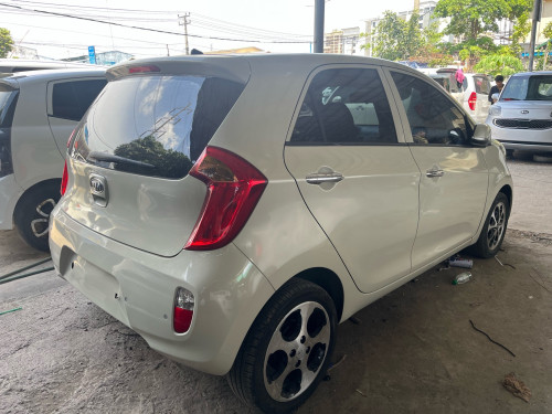 🚘 KIA MORNING ឆ្នាំ 2012 ចូលរួមមុន 2000$ ដកឡានបានភ្លាម  បង់រំលស់ផ្ទាល់ជាមួយឃ្លាំង