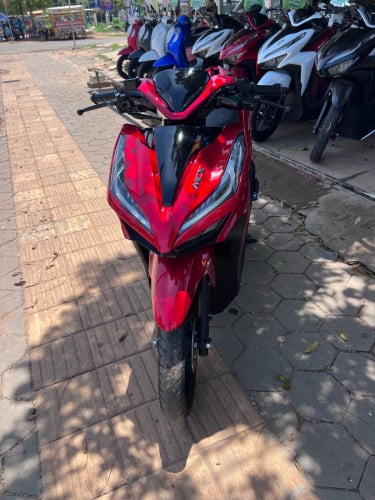 1680$CLICK2019 125cc have tax