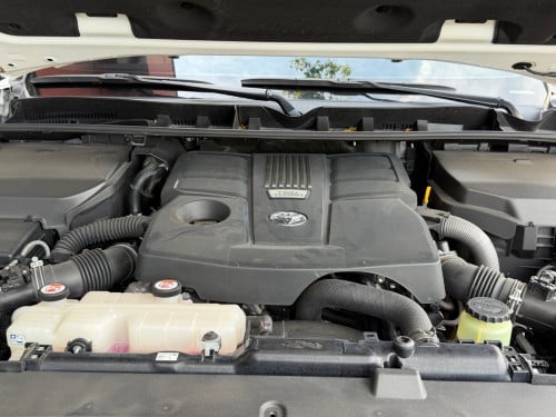 2022 VX.R TWIN TURBO Full Options