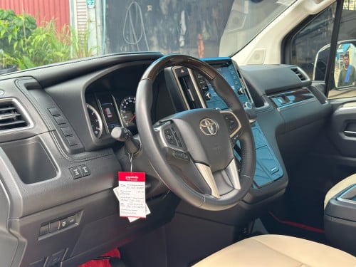 2023 GRANVIA Premium VIP Seats 14000 Km សុីន🔥