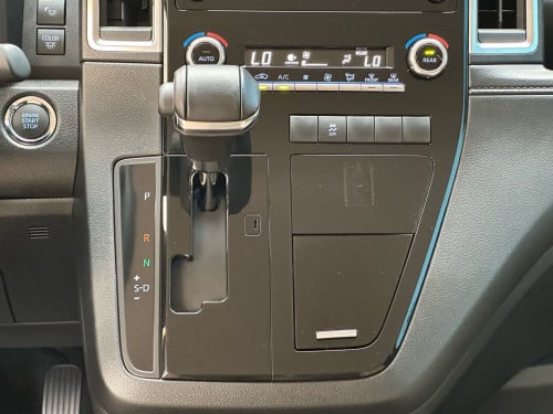 2023 GRANVIA Premium VIP Seats 14000 Km សុីន🔥