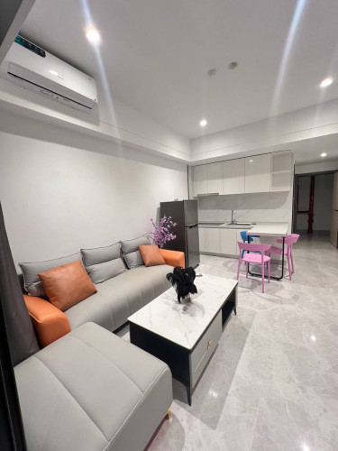 2bed u mall 950$