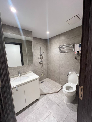 2bed u mall 950$