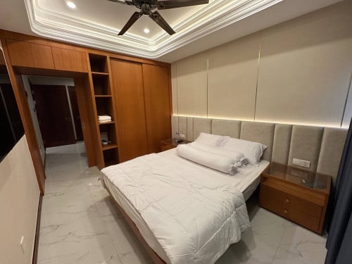 3 bed for rent $1,250 at toul kork