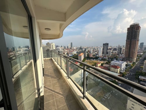 3 bed for rent $1,250 at toul kork