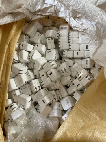 Adapter iPhone original secondhand Japan 10=20$