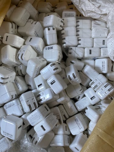 Adapter iPhone original secondhand Japan 10=20$