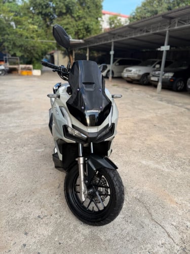 ADV 023 160cc ម៉ូតូក្រុមហ៊ុន NCX គីឡូតិច នៅ ស្កុត ១ជុំ