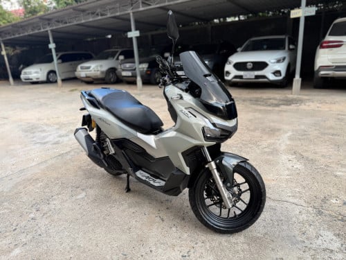 ADV 023 160cc ម៉ូតូក្រុមហ៊ុន NCX គីឡូតិច នៅ ស្កុត ១ជុំ