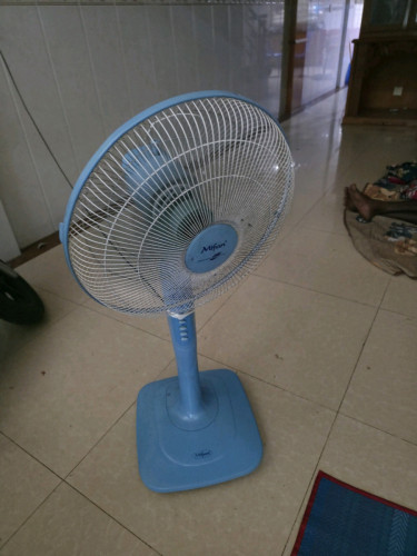 Air conditioner, fridge, gas container...