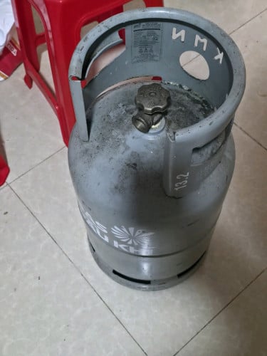 Air conditioner, fridge, gas container...
