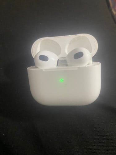 AirPods