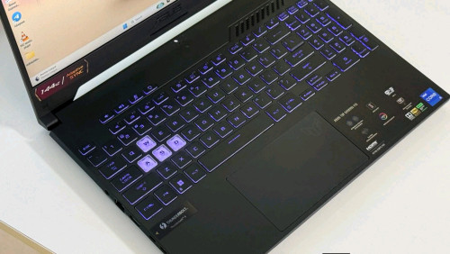 Asus Gaming CPU: Corei5-12500H@2.5GHz(16CPU) RAM:16GB Storage 512GB VGA2:NVIDIA RTX3050-4G 144Hz