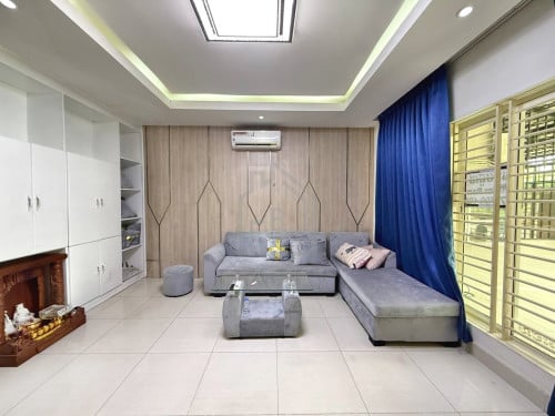 Beautiful House 4 Bedrooms for RENT near True VISIONS International School of Cambodia