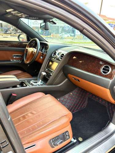 Bentley Flying Spur 2015