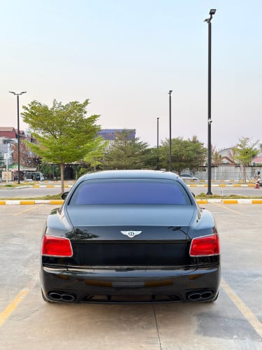 Bentley Flying Spur 2015