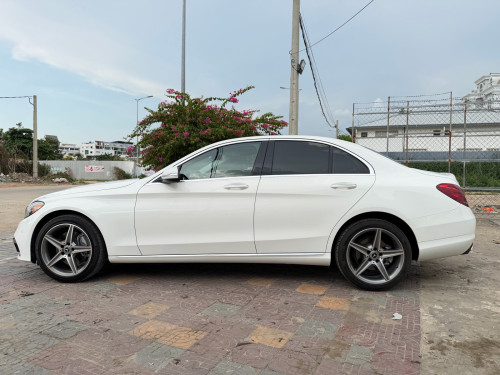 C300 ស្តុកថ្មី ឡានស្អាត