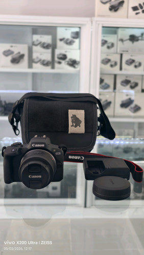 Canon EOS R100