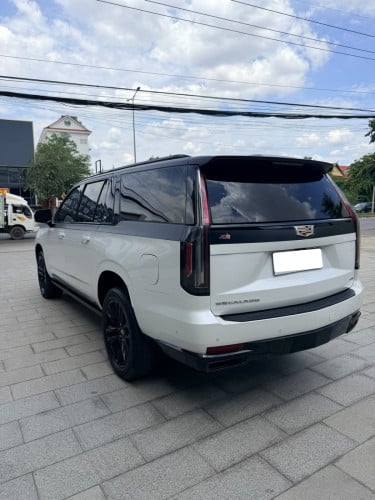 Escalate Cadillac VIP 2021 v8 សាំង
