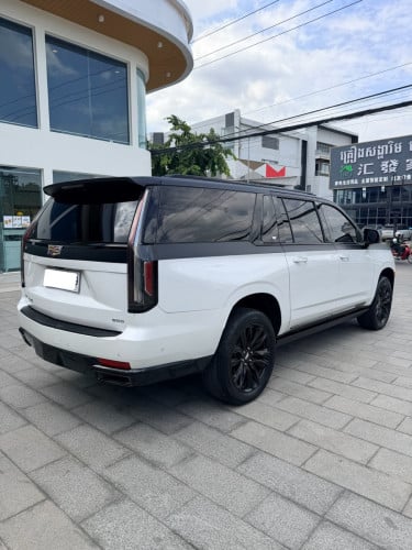 Escalate Cadillac VIP 2021 v8 សាំង