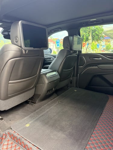 Escalate Cadillac VIP 2021 v8 សាំង
