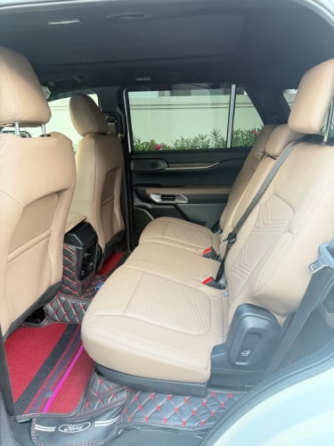 Ford Everest 023 titanium