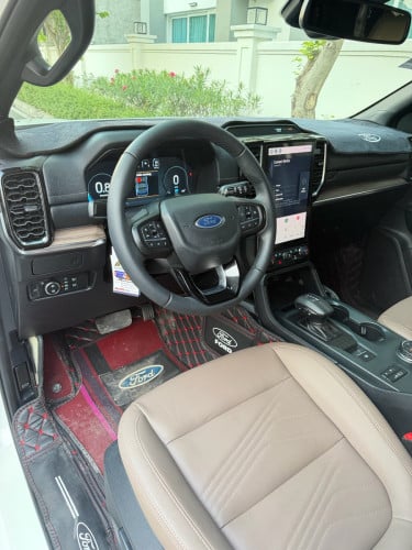 Ford Everest 023 titanium