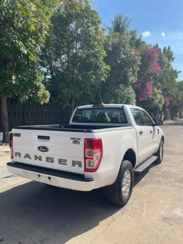 Ford Ranger XLS ឆ្នាំ2022