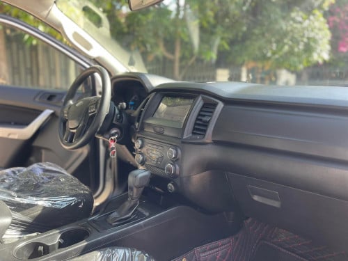 Ford Ranger XLS ឆ្នាំ2022