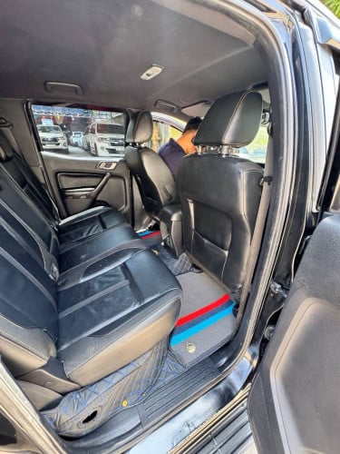 Ford Wildtrak 2019 3.2L សុីន1ជំុ 31800$