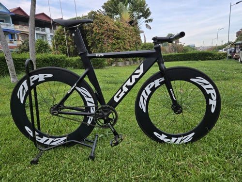 Gray F15 មួយទឹកស្អាត មានកង់វ៉ៃដូរបាន ២៥ ខេត្ត