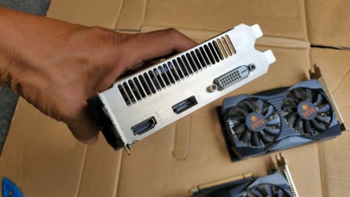 GTX 1050Ti 4G GDDR5 128Bit មួយទឹកនៅស្អាត ដូចថ្មី ផលិតចុងឆ្នាំ២០២៤