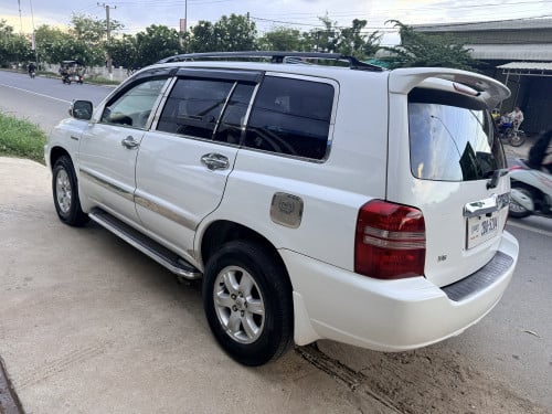 Highlander 01 Limited ប៉ុង 01 ឡានស្អាត
