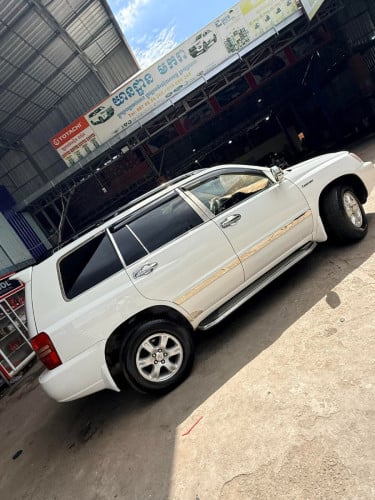 Highlander 01 Limited ប៉ុង 01 ឡានស្អាត