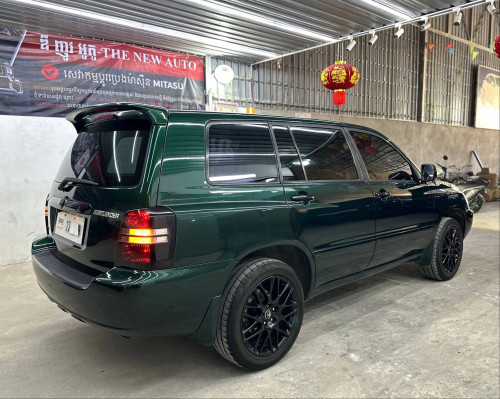 Highlander 01 V6 ប៉ុង ហ្គាសប៊ិច​ ម្ចាស់ដេីមផ្ទាល់