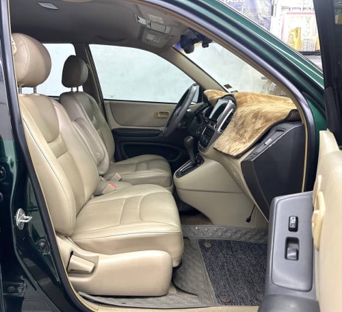 Highlander 01 V6 ប៉ុង ហ្គាសប៊ិច​ ម្ចាស់ដេីមផ្ទាល់
